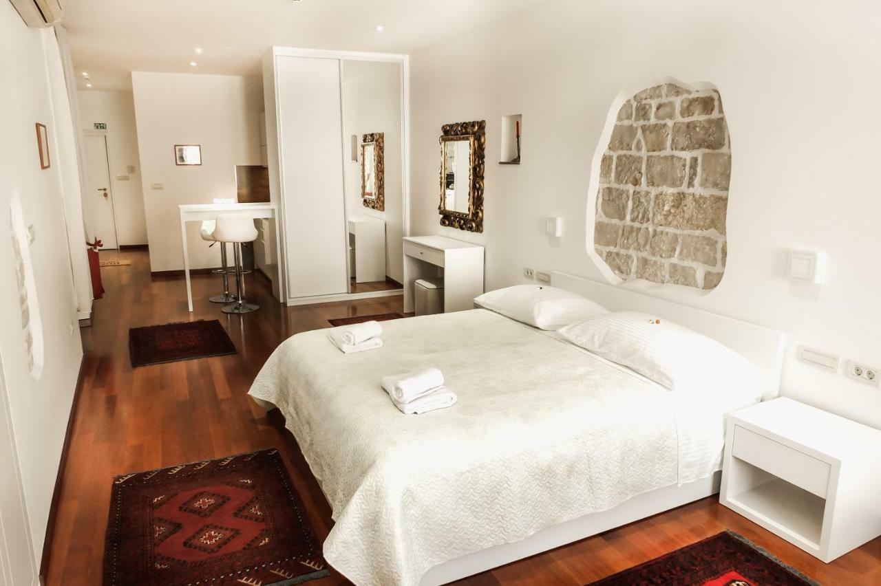 Old Square Studio Apartment Split Exterior foto